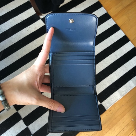 BRAND NEW Coach wallet - Picture 3 of 5